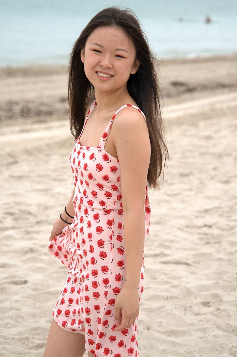 Маринка, 24 года, 0 размер груди